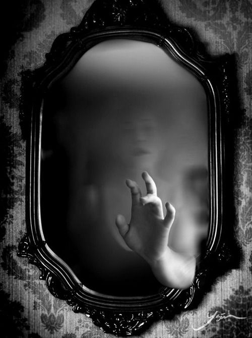 mirror_ghost